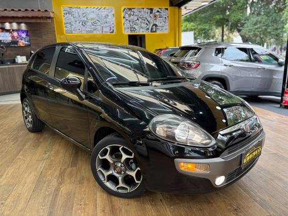 FIAT PUNTO 1.6 ESSENCE 16V FLEX 4P MANUAL FIAT PUNTO 1.6 ESSENCE 16V FLEX 4P MANUAL